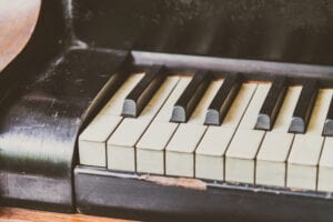 Keyboard with chipped wood