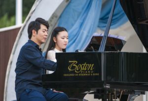 Steinway Artist Ling Ling performing on a Boston grand