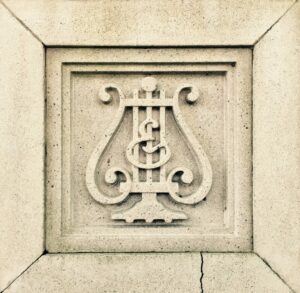 Steinway & Sons lyre symbol
