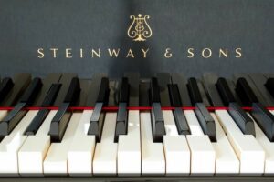 Steinway Spirio keys playing remotely