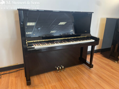 This is the inventory image for 2015 Boston Model UP132E | Certified
